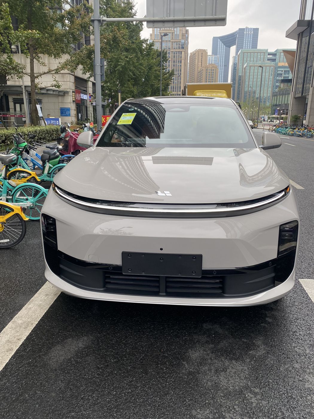 通博TBET MEGA 高压纯电 MPV